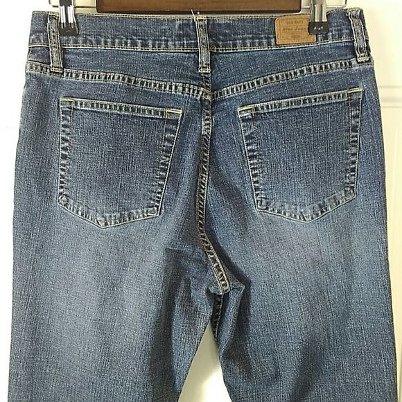 (3/$20) Old Navy five pocket bootcut jeans - Picture 5 of 8